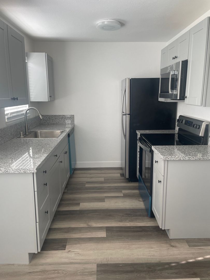 Redding Apartment: 273 Boulder Creek Drive