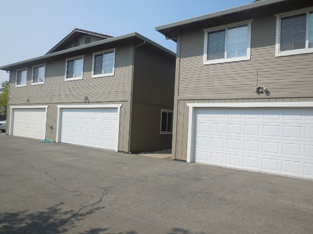 Redding Apartment: 805-807 Cally Court