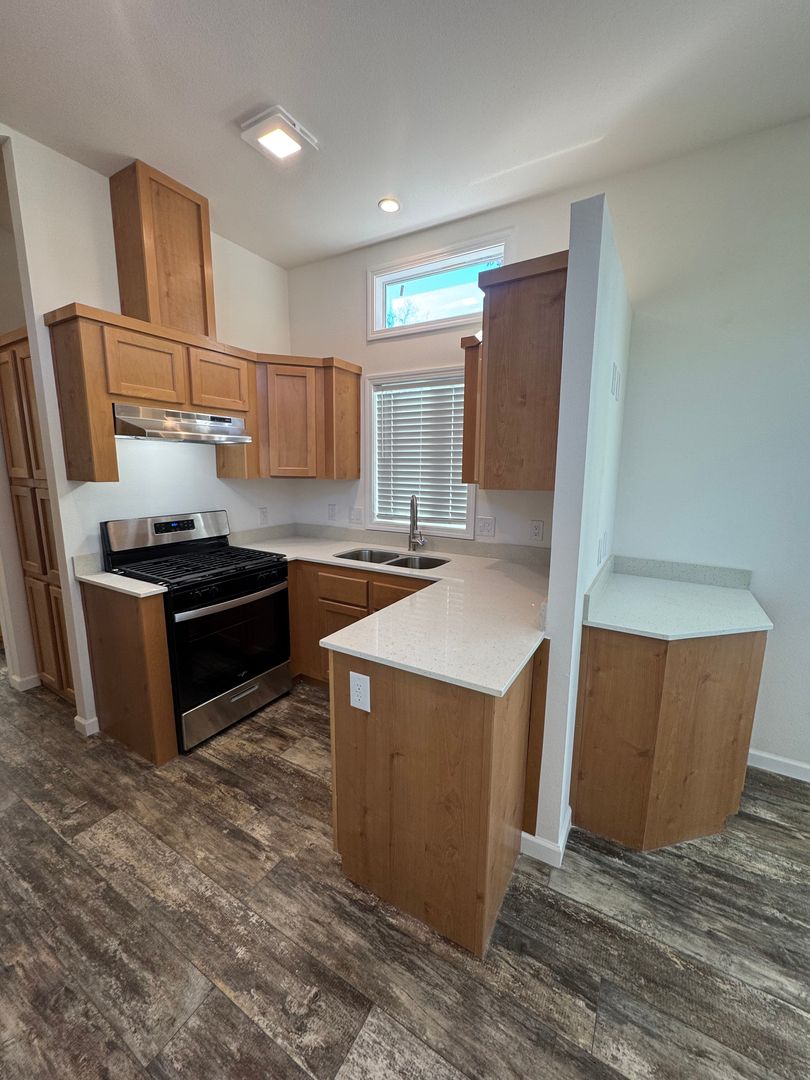 Redding Apartment: 2646 Sharon Avenue