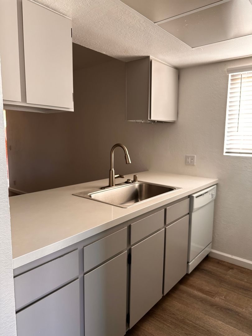 Redding Apartment: 1905 8th Street