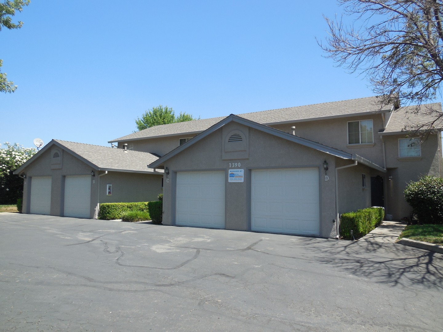 Redding Apartment: 1390 Serrano Place