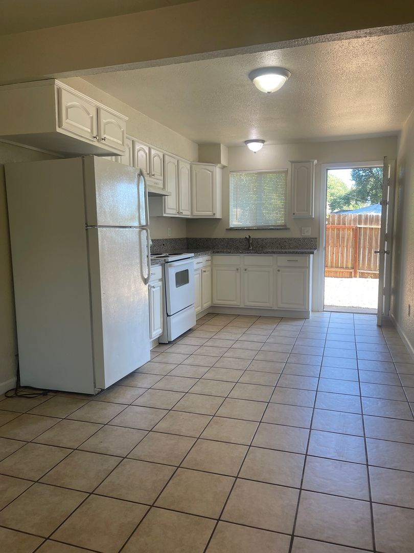 Redding Apartment: 3741 Churn Creek Road
