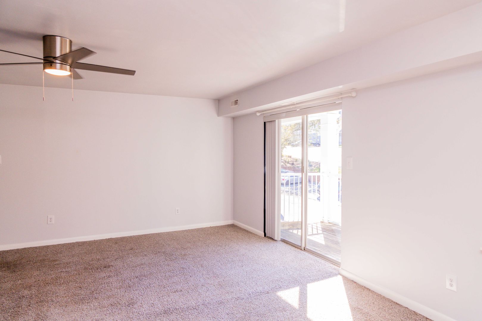 Charlottesville House: 525 Burgoyne Rd, Apt #13