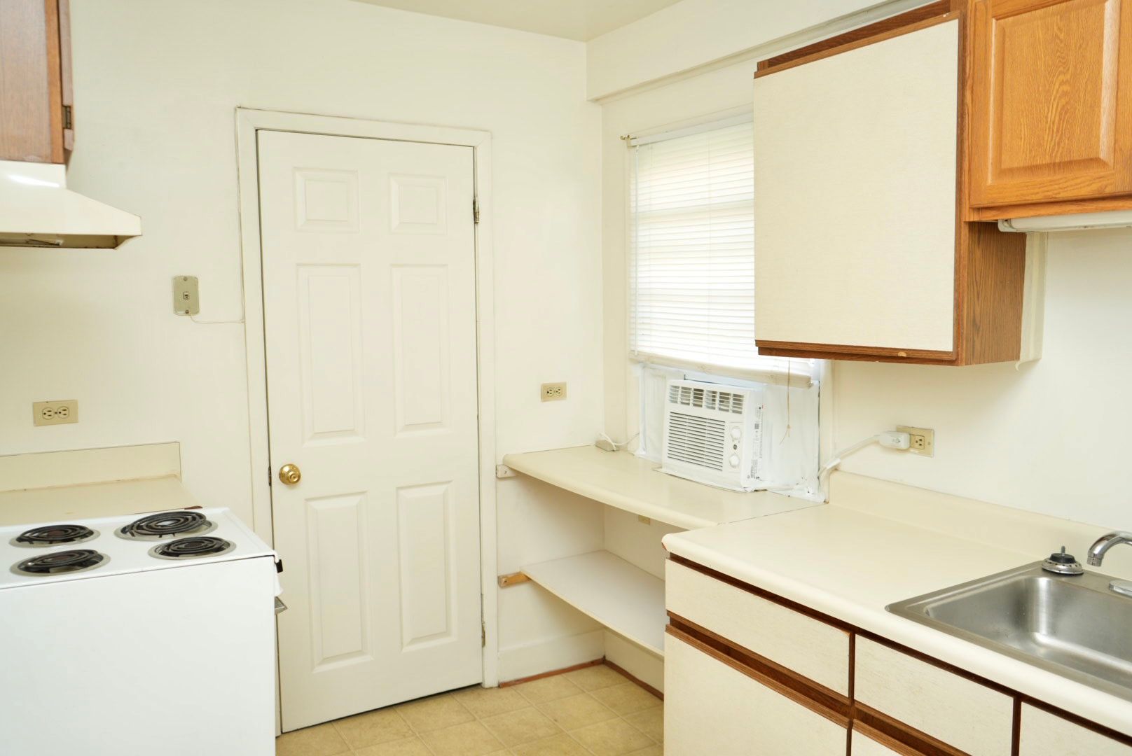 Charlottesville Apartment: 330 15th St NW