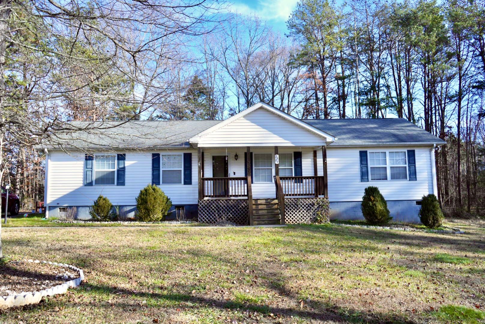 Gordonsville House: 2427 Lindsay Rd