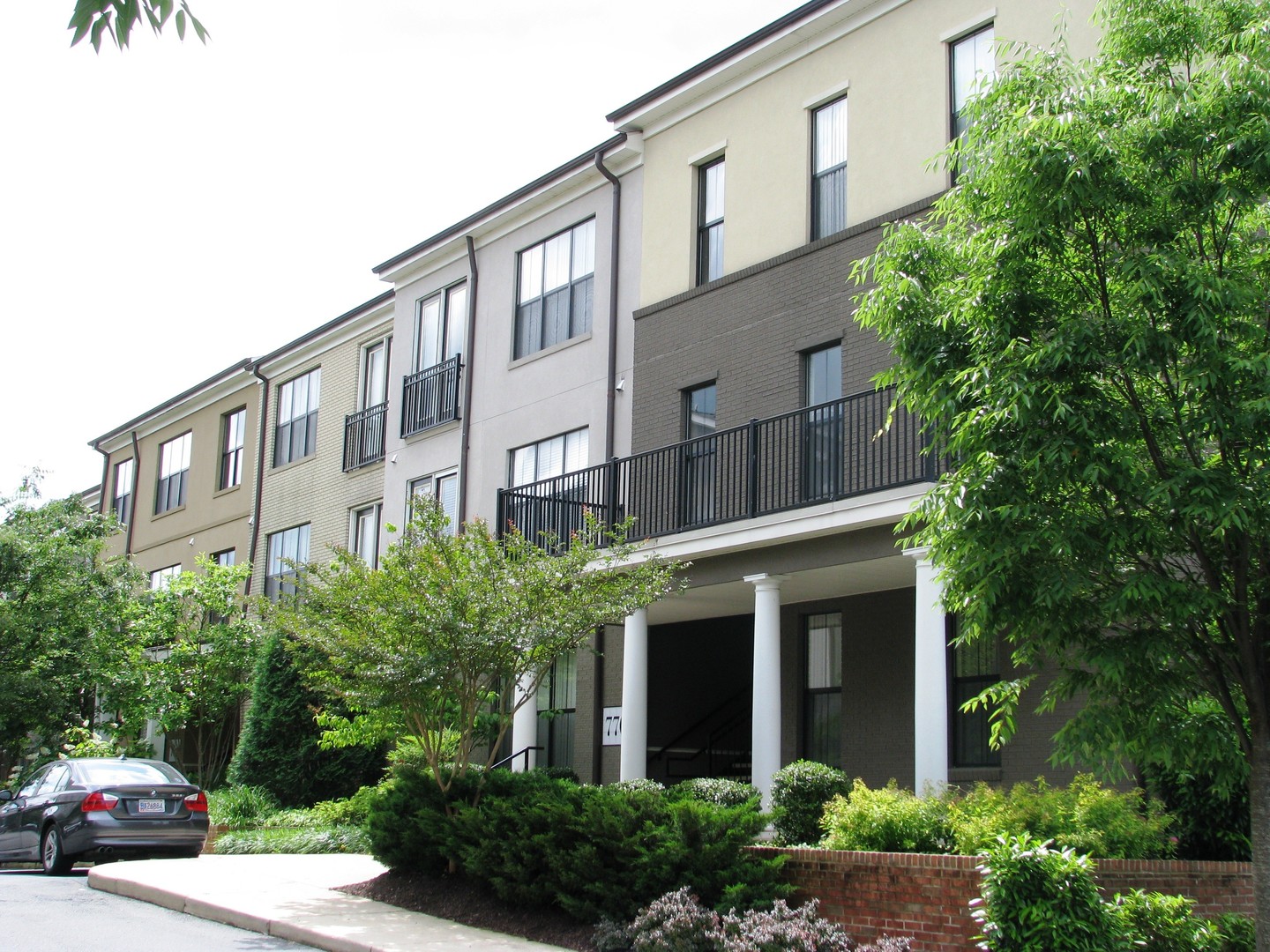 Charlottesville House: 750 Walker Sq, Apt #3C
