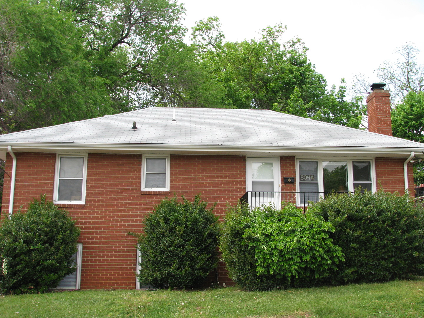 Charlottesville Apartment: 804 Saint James Cir