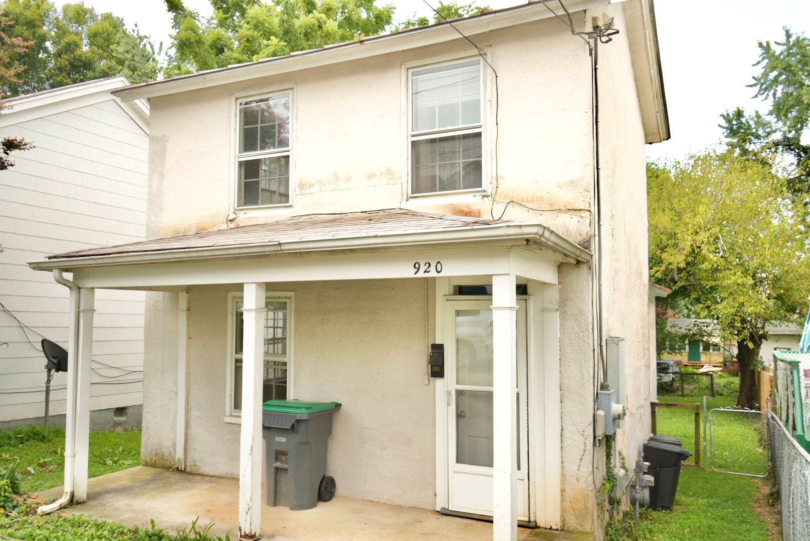 Charlottesville House: 920 Anderson St