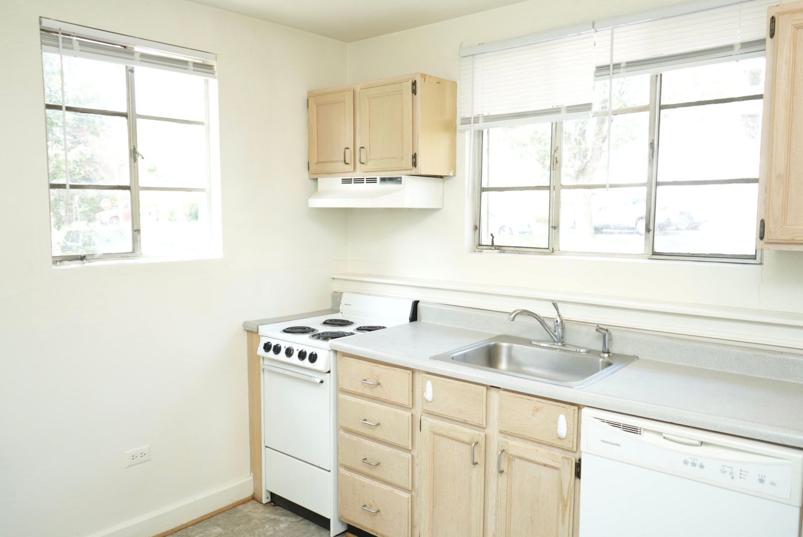 Charlottesville Apartment: 604 15th St NW