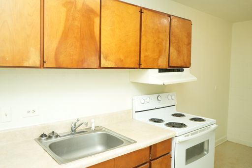 2 Bedroom On Grady Ave | Near UTS Bus Stop – photo 1