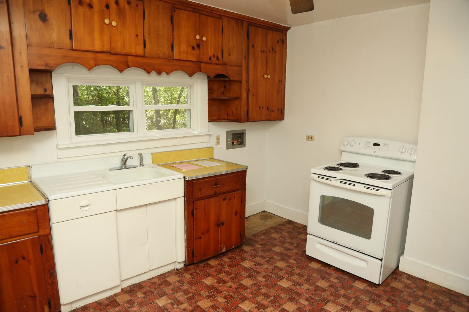Earlysville House: 124 Buck Mountain Rd