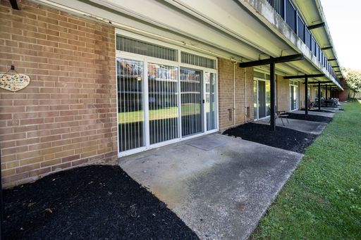 Creswood Apartments