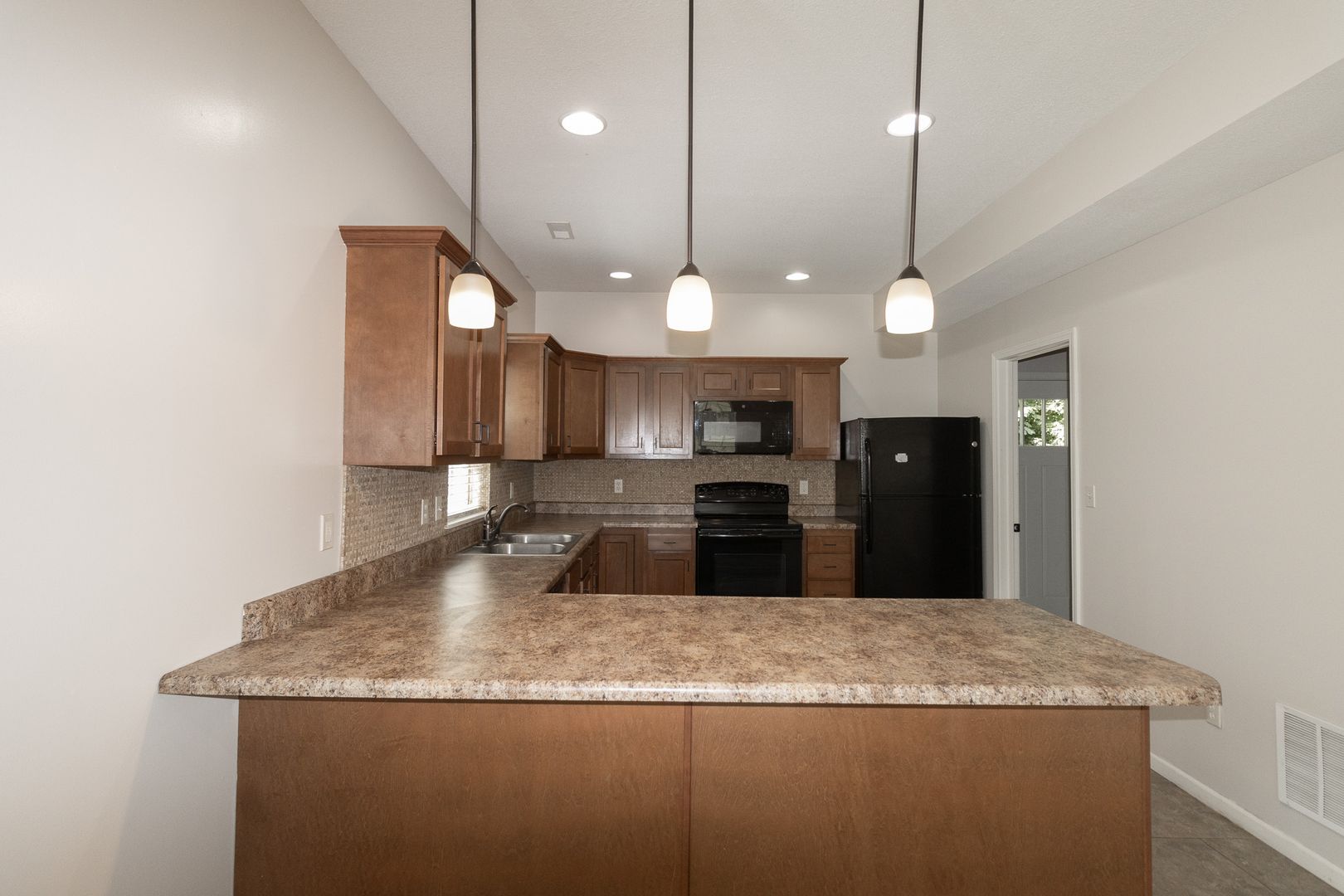 2 Bed 2.5 Bath Luxury Cottage 5 of 12