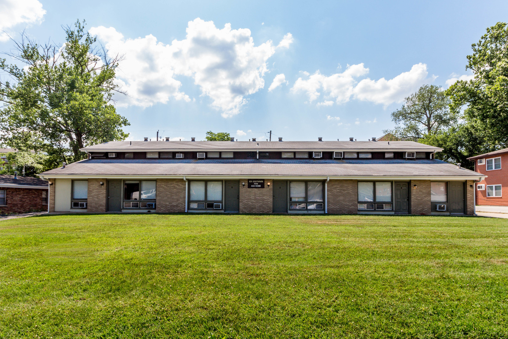 Columbia Apartment: 1011 Southpark Dr