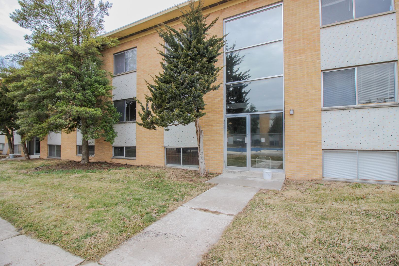 Columbia Apartment: 1718 E Broadway