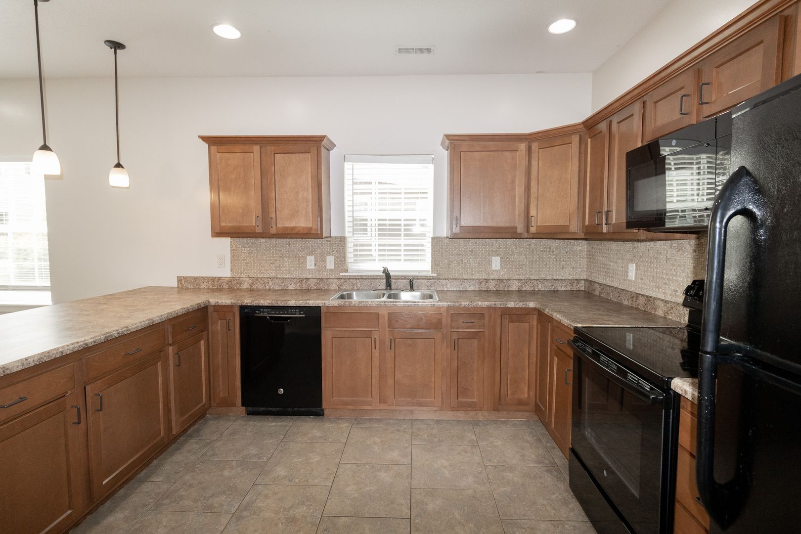 2 Bed 2.5 Bath Luxury Cottage 6 of 12