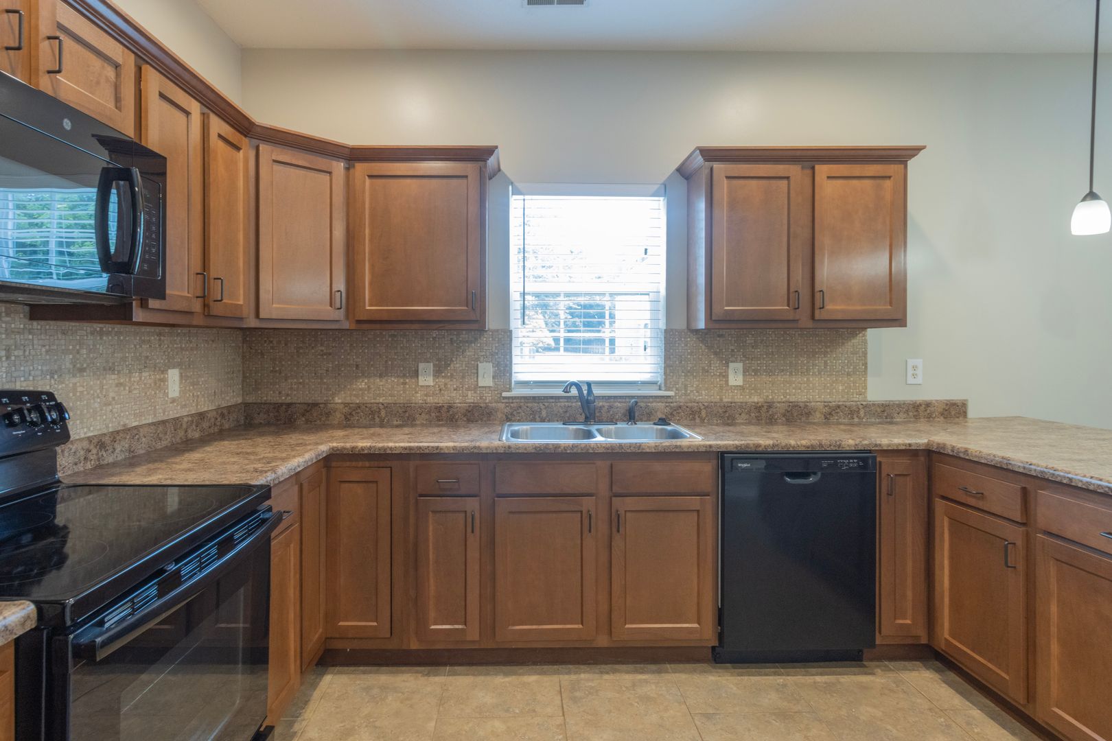 2 Bed 2.5 Bath Luxury Cottage 13 of 40