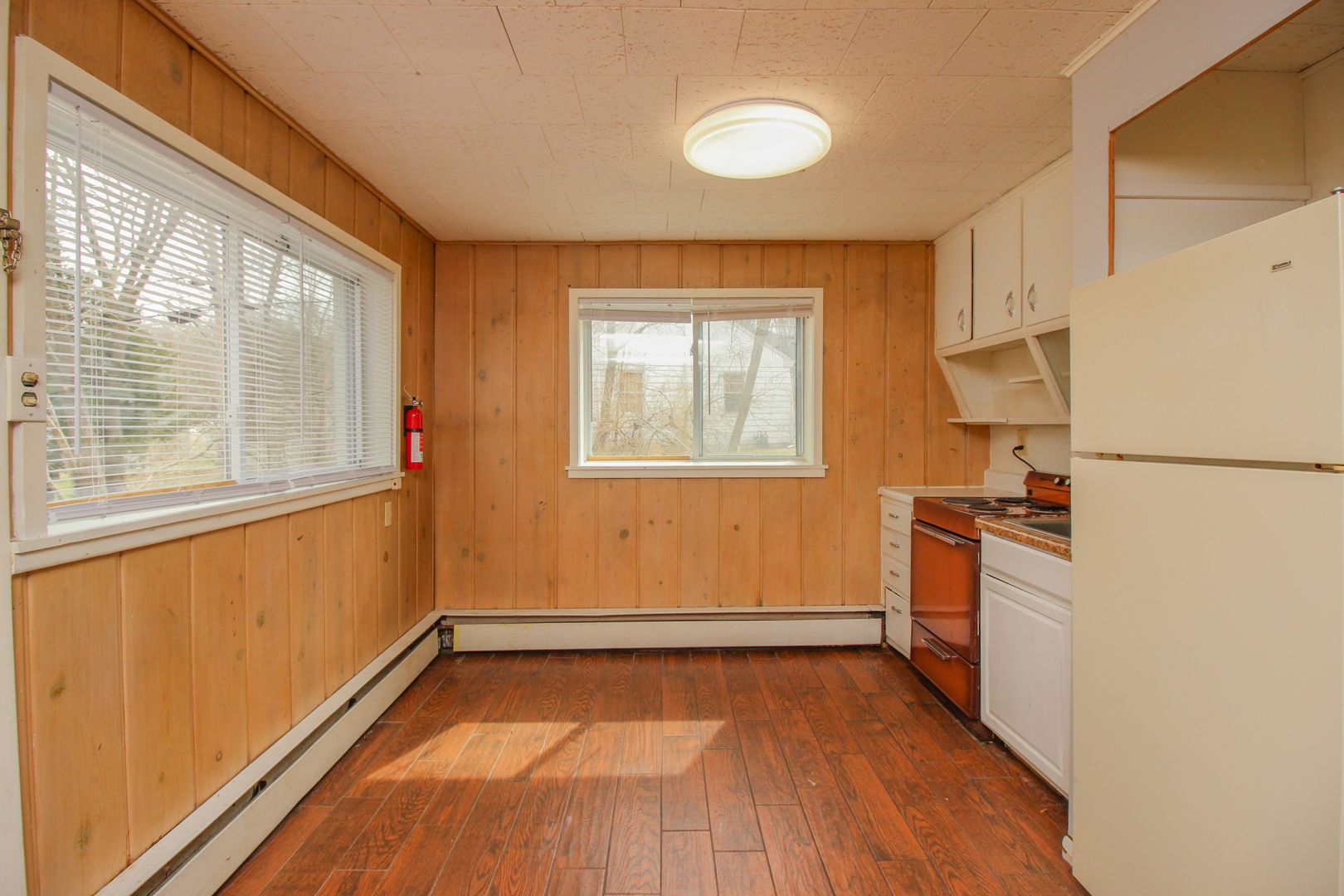 Columbia Apartment: 6-8 Fyfer Pl.