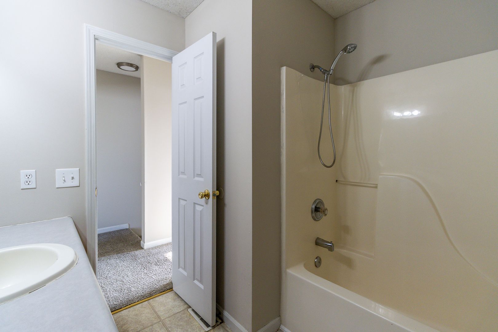 Columbia Apartment: 3501-3503 Marquis Ct.