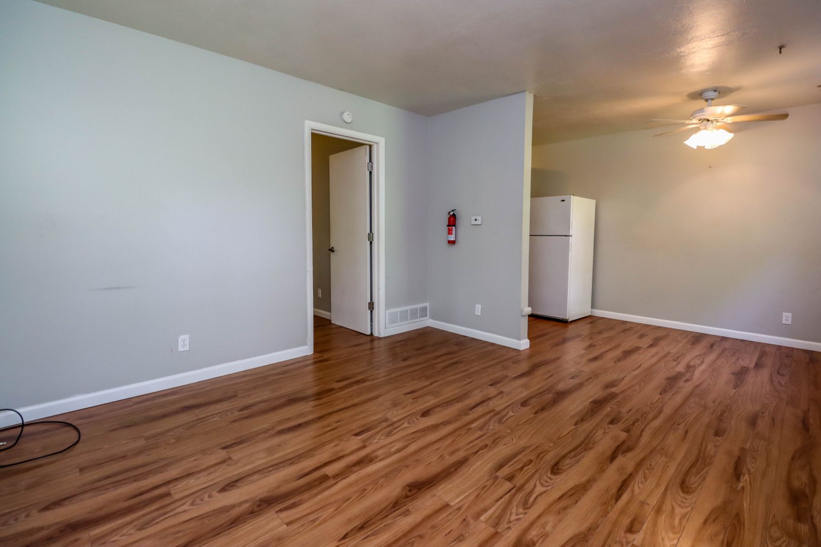 Columbia Apartment: 806 Hunt Ave