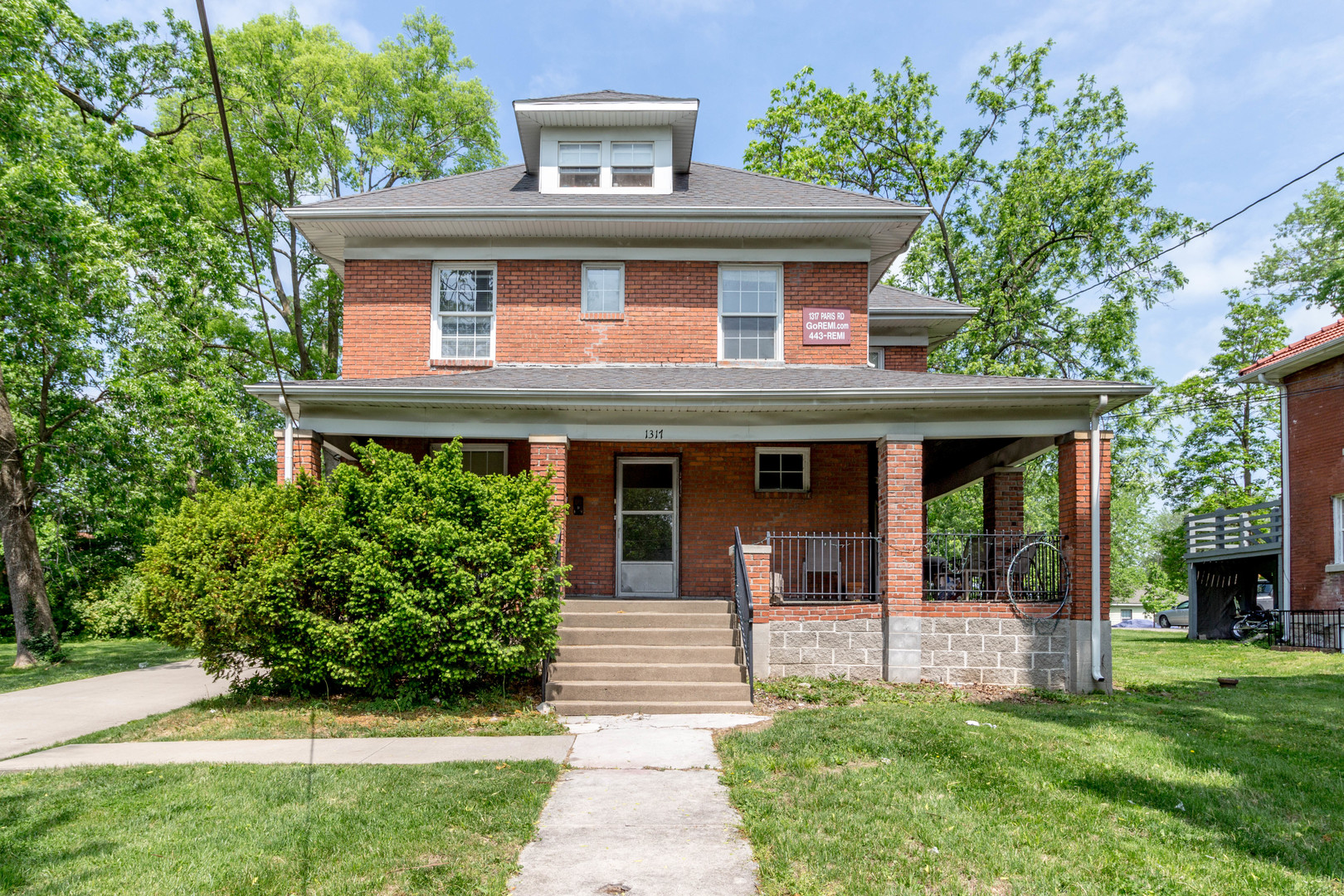 Columbia Apartment: 1317 Paris Road