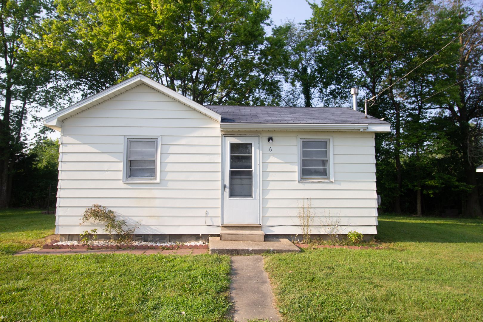 Fulton Apartment: 1 Ferdinand Dr