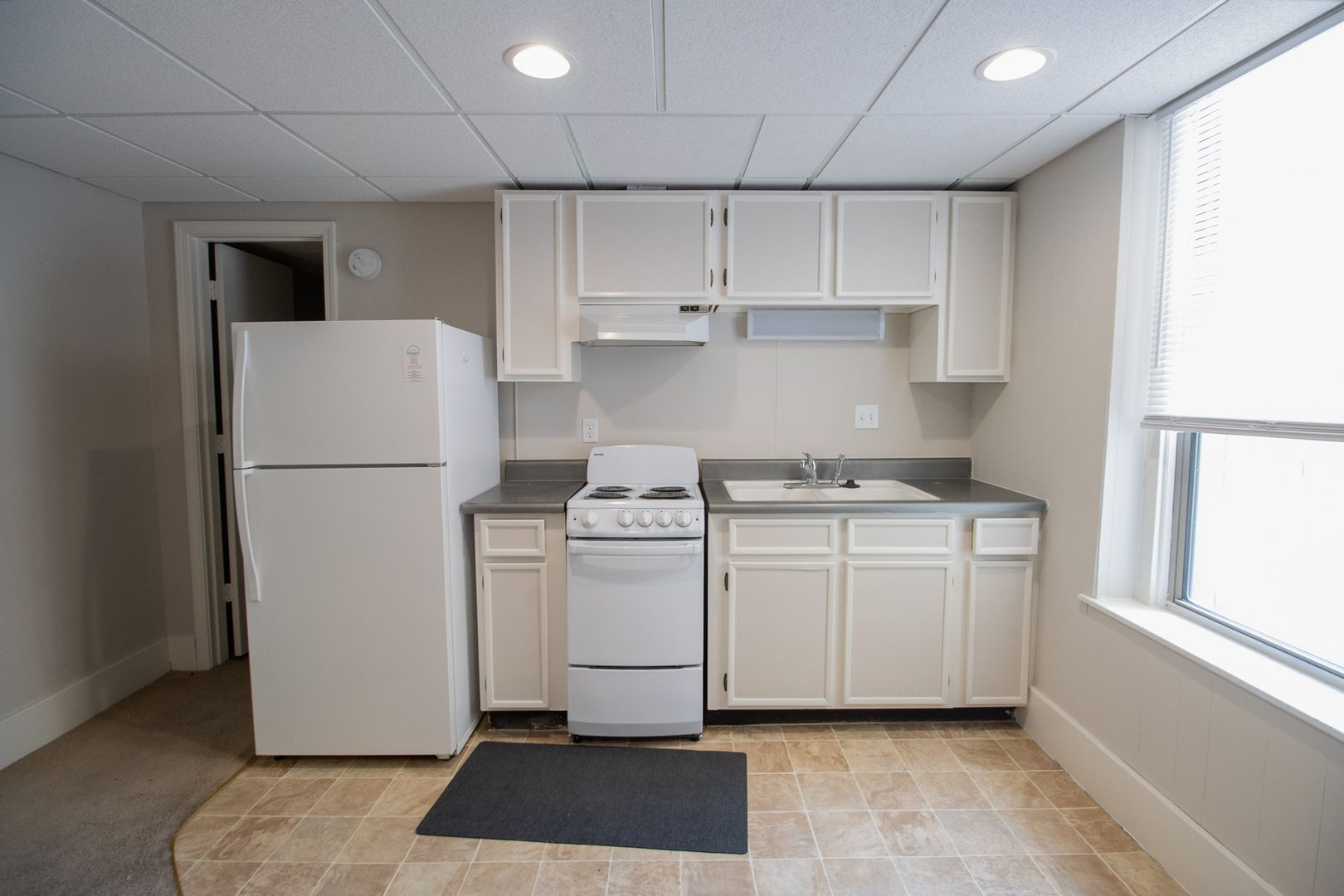 Columbia Apartment: 821 E Walnut St.