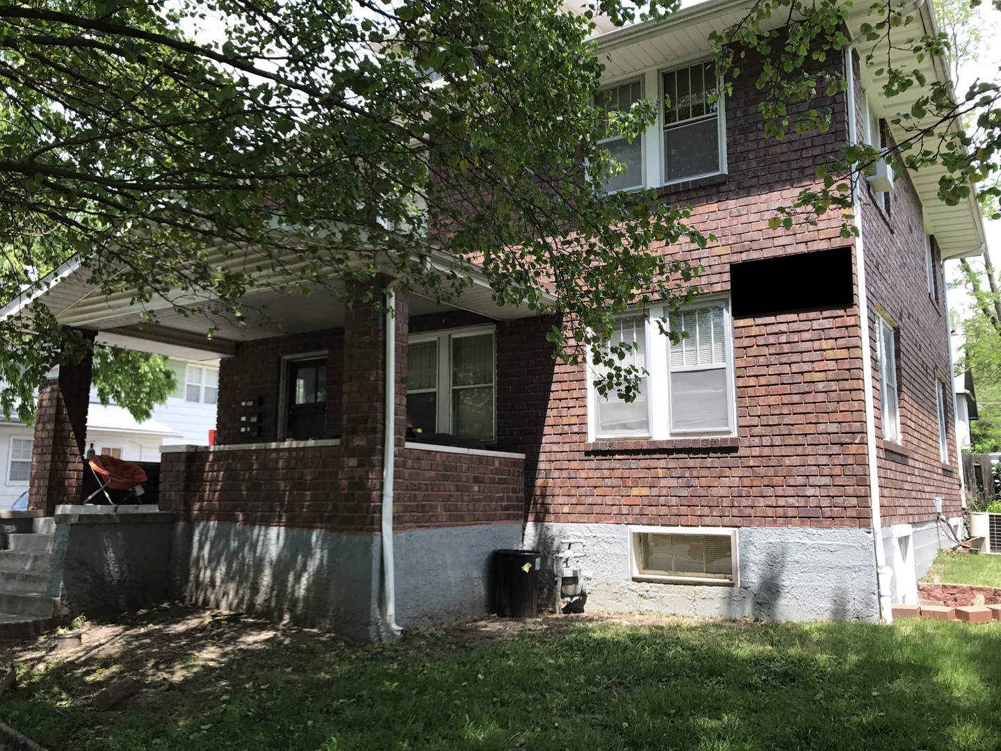 Columbia Apartment: 1413 Wilson Ave.