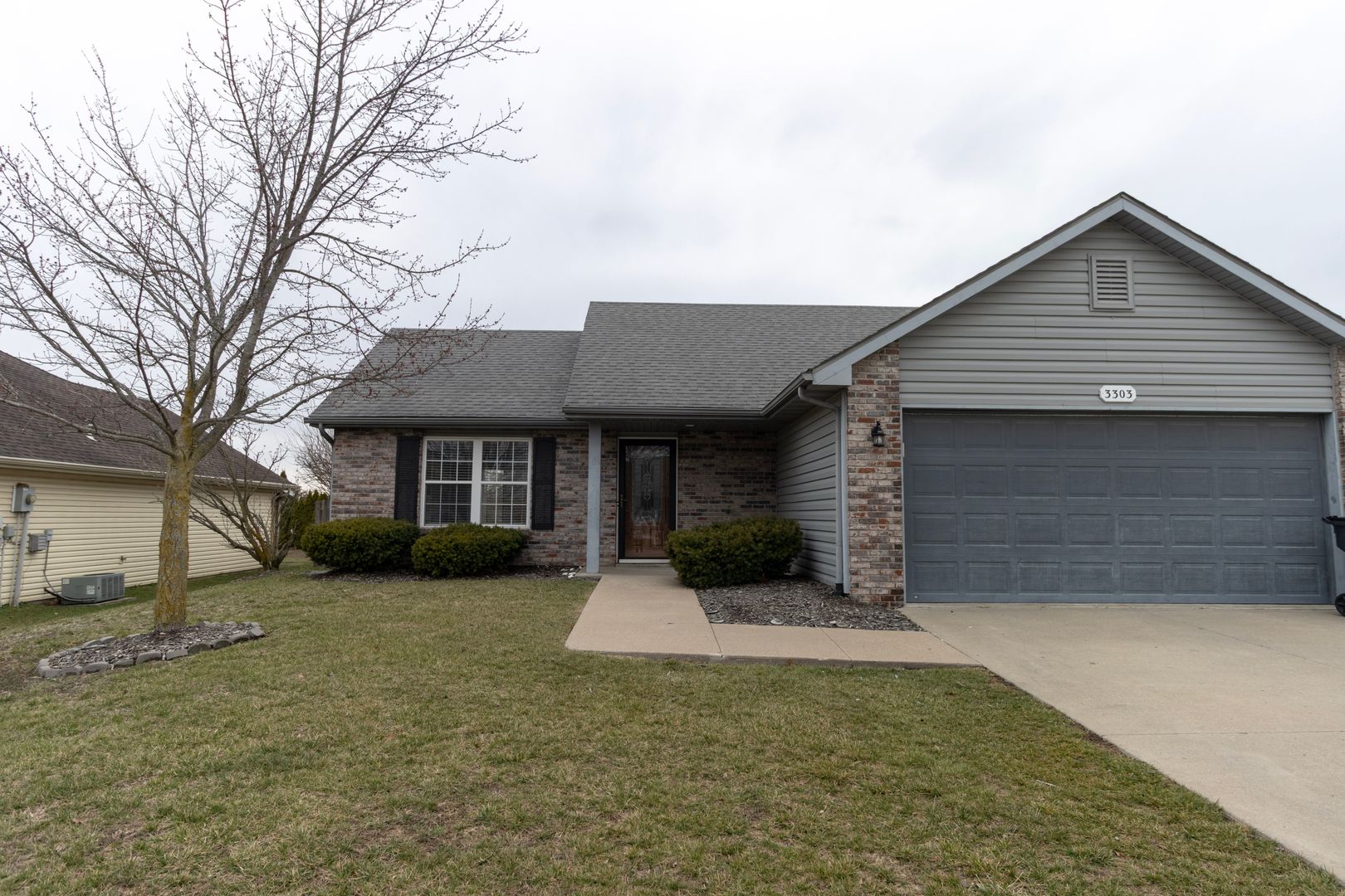 Columbia House: 3303 Crow Ct