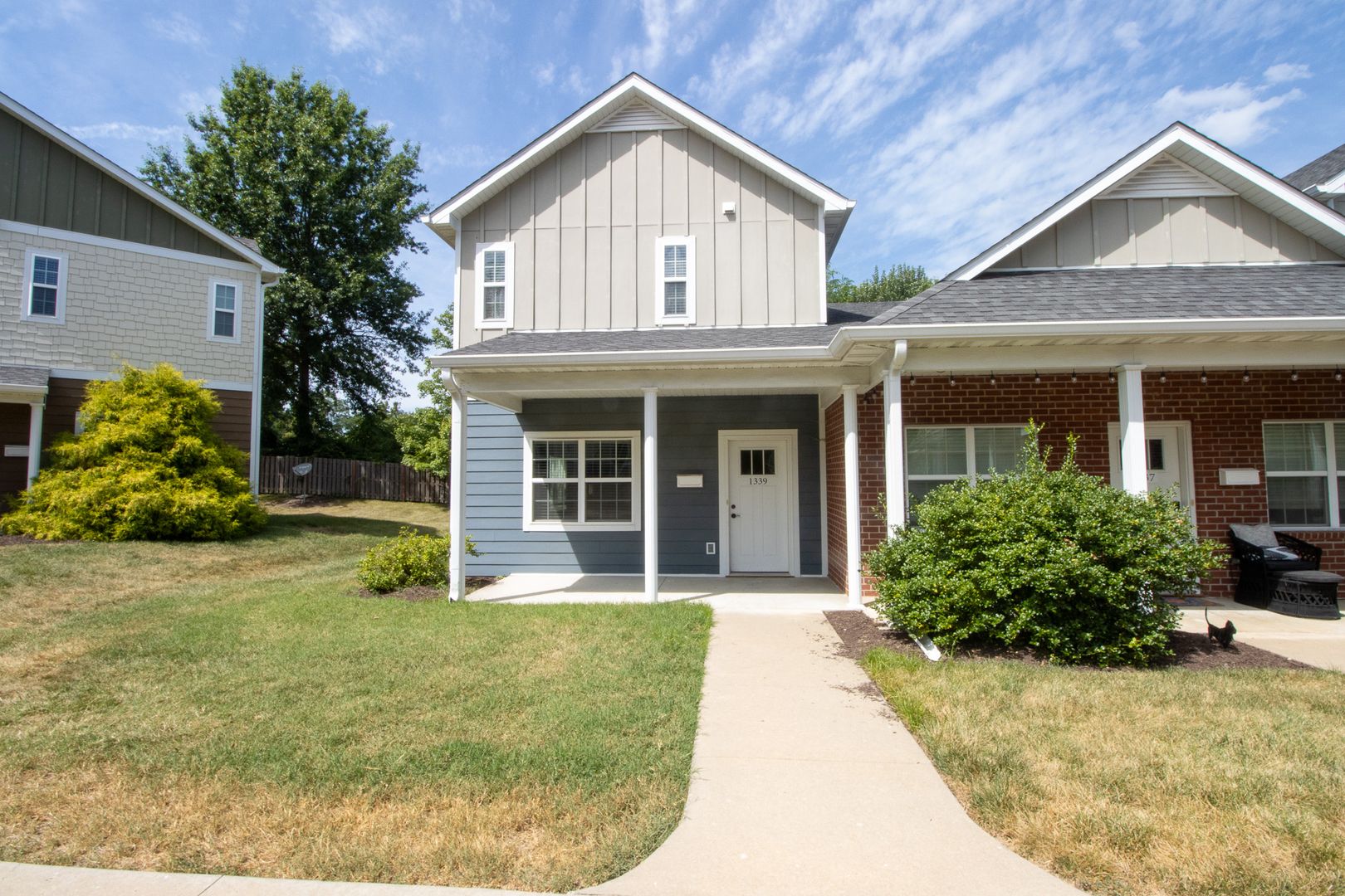 Columbia Apartment: 1313 - 1343 W Broadway