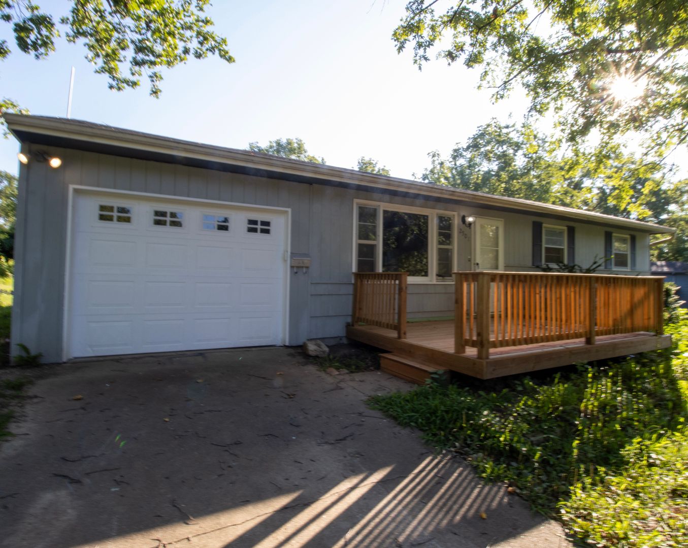 Columbia House: 2501 Brookside Ct