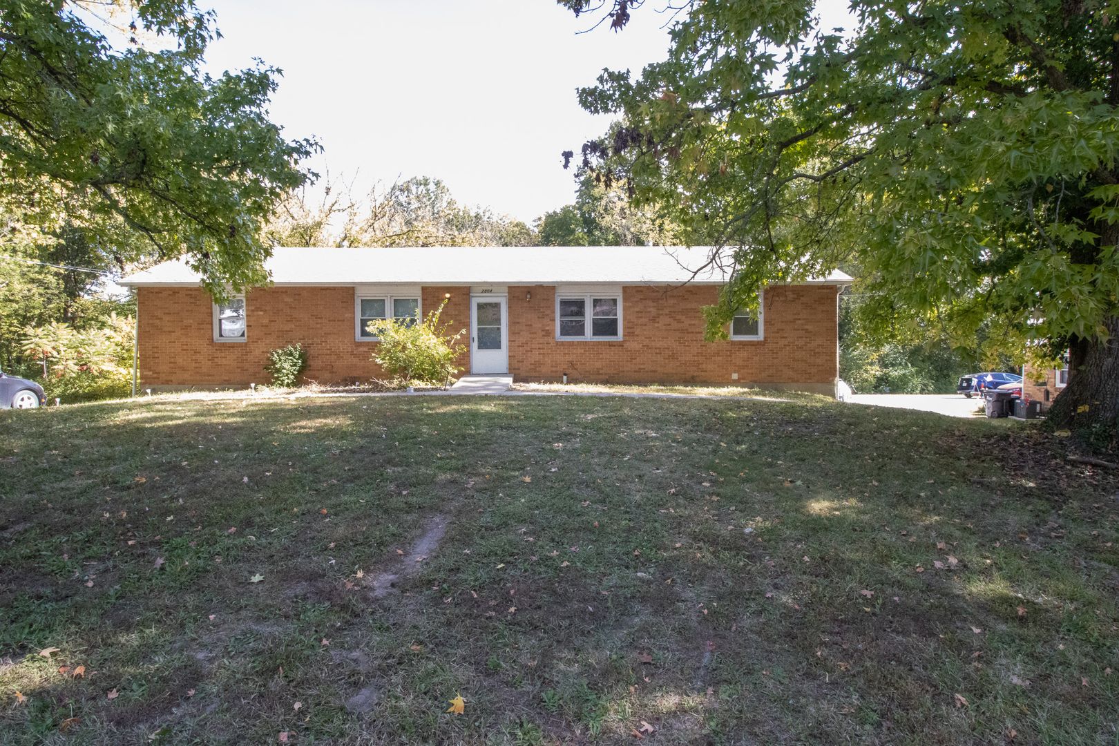 Columbia Apartment: 2804 Isherwood Drive
