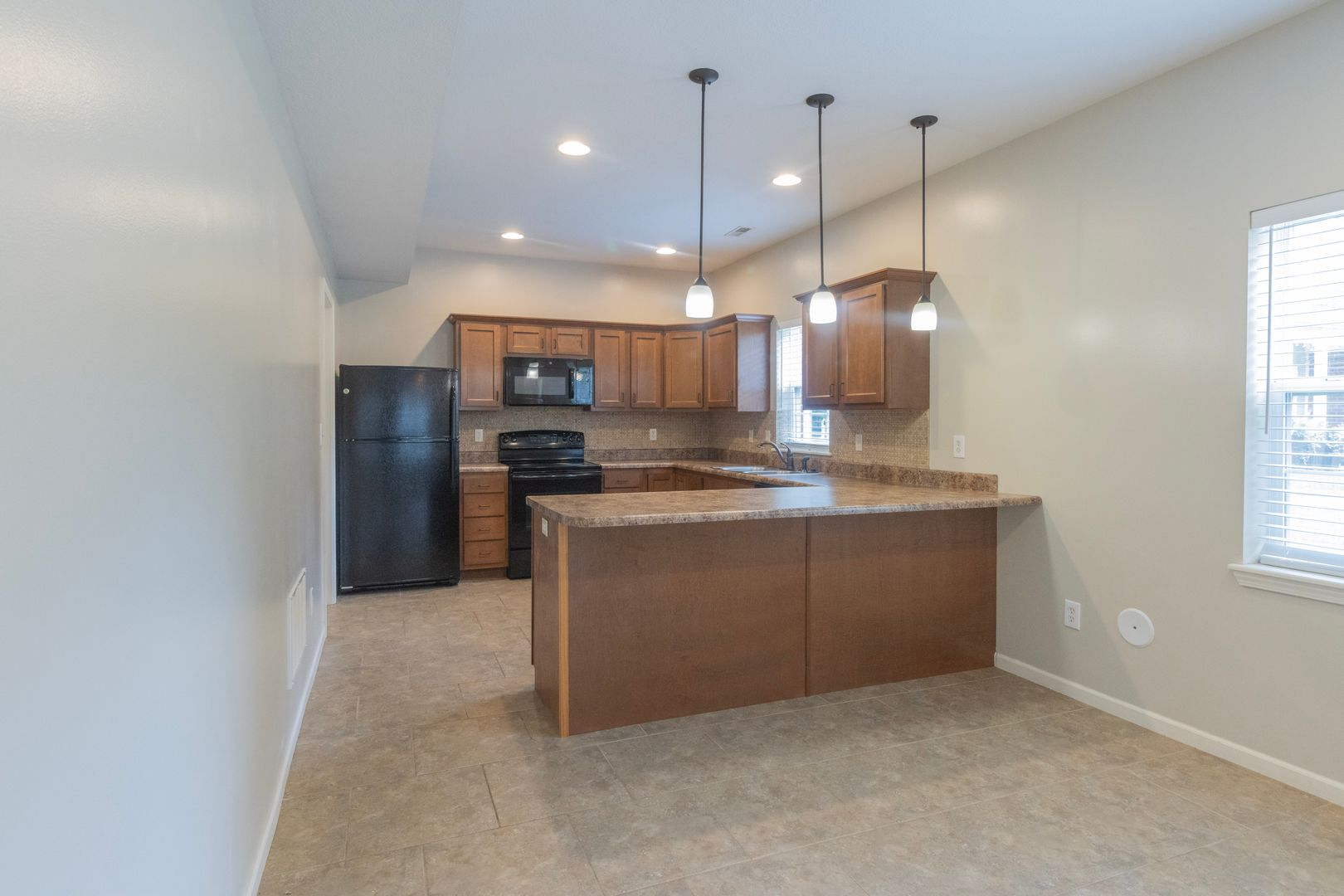 2 Bed 2.5 Bath Luxury Cottage 11 of 12