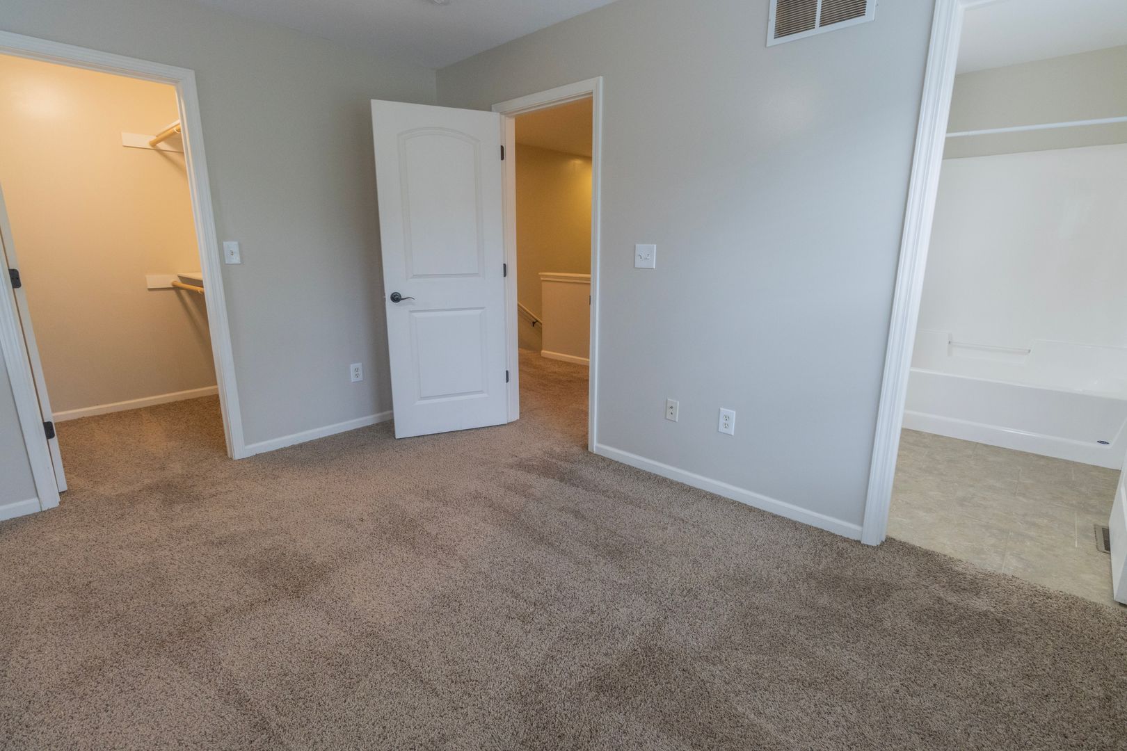 2 Bed 2 Bath Luxury Cottage 32 of 40