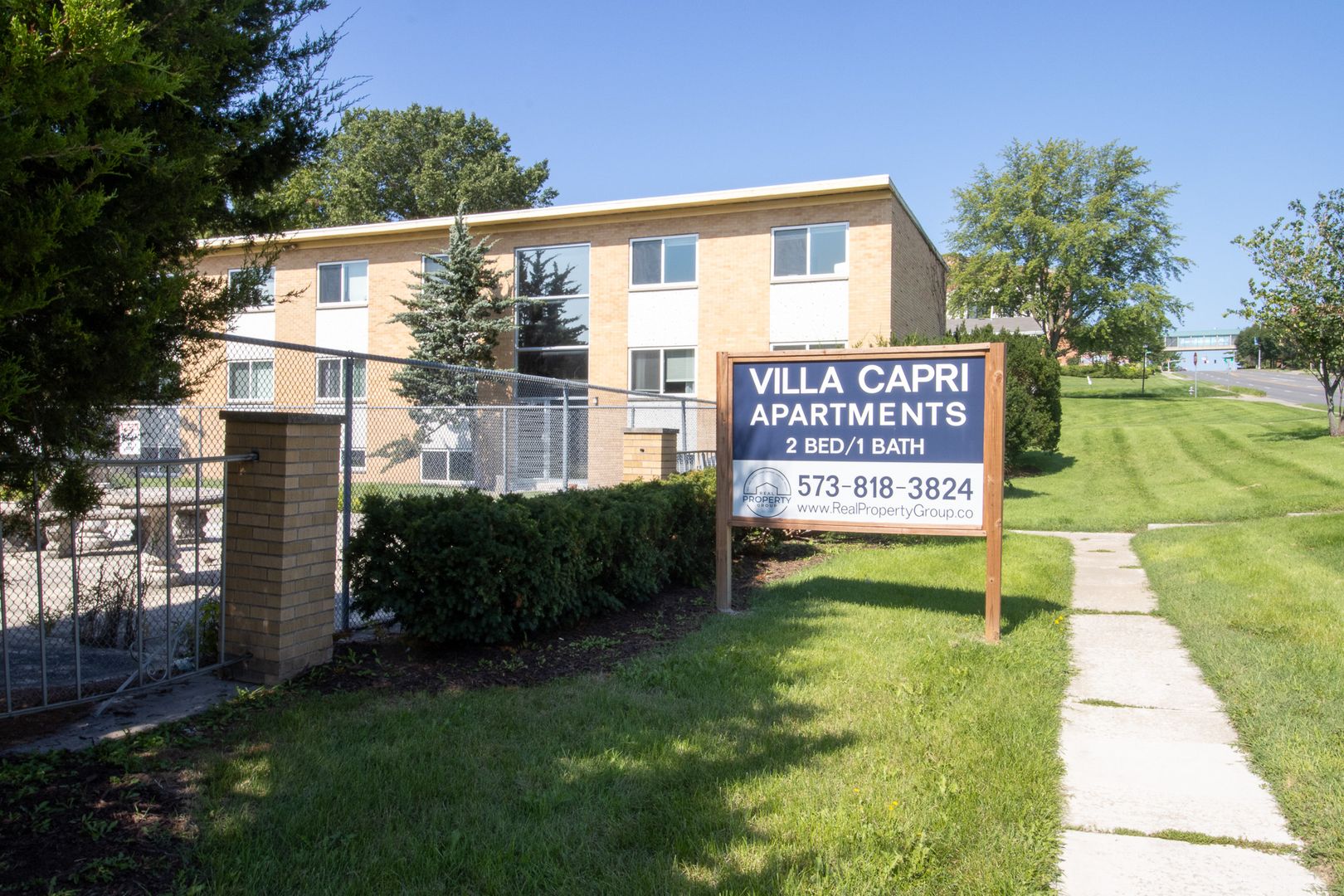 Columbia Apartment: 1728 E Broadway