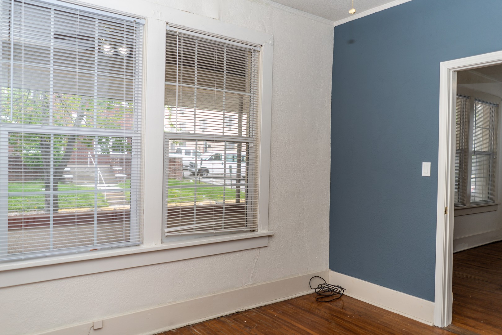 Columbia Apartment: 1105 Hamilton Way