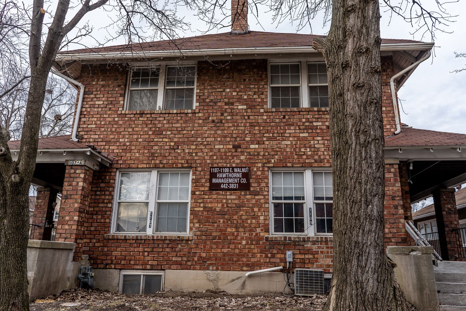 Columbia Apartment: 1107 E Walnut St