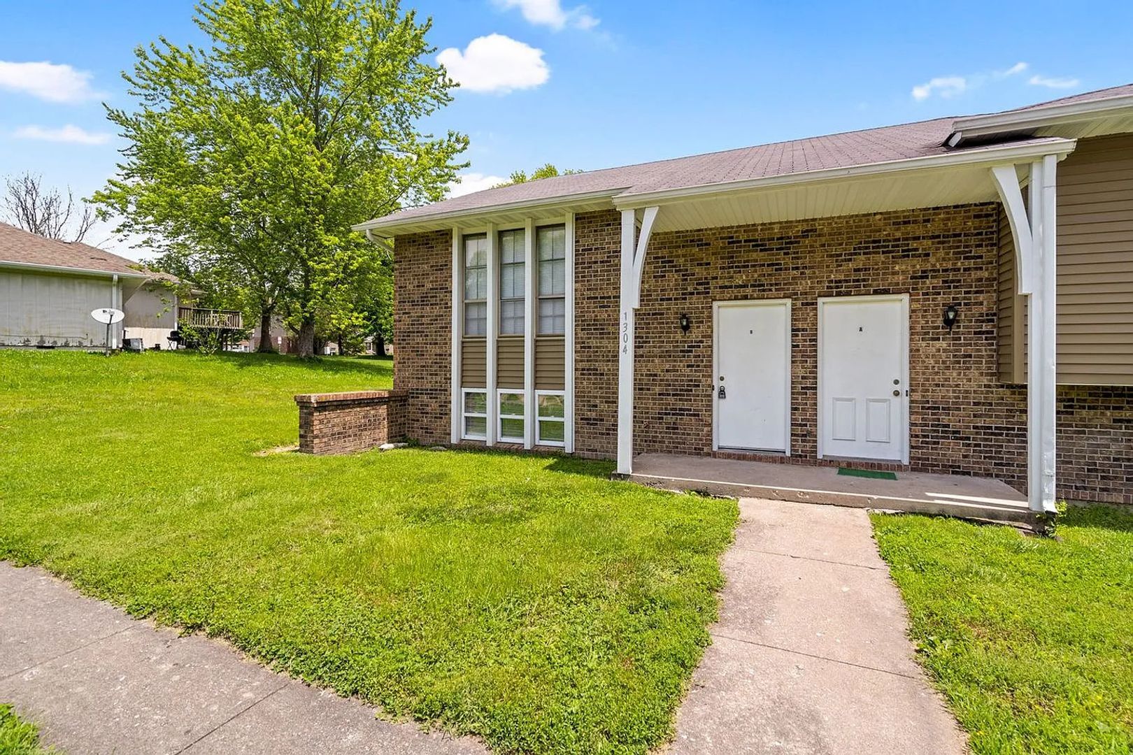 Columbia Apartment: 1304 Essex Ct