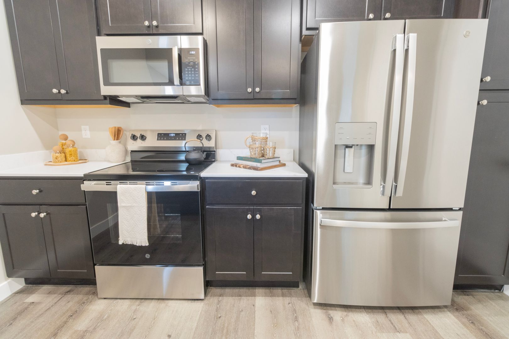 Brand New Modern Construction 3 Bed + 2.5 Bath Home 12 of 12