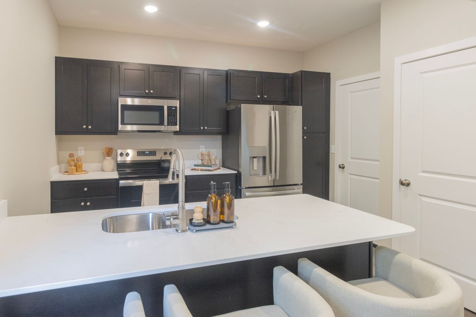 Brand New Modern Construction 3 Bed + 2.5 Bath Home 11 of 12