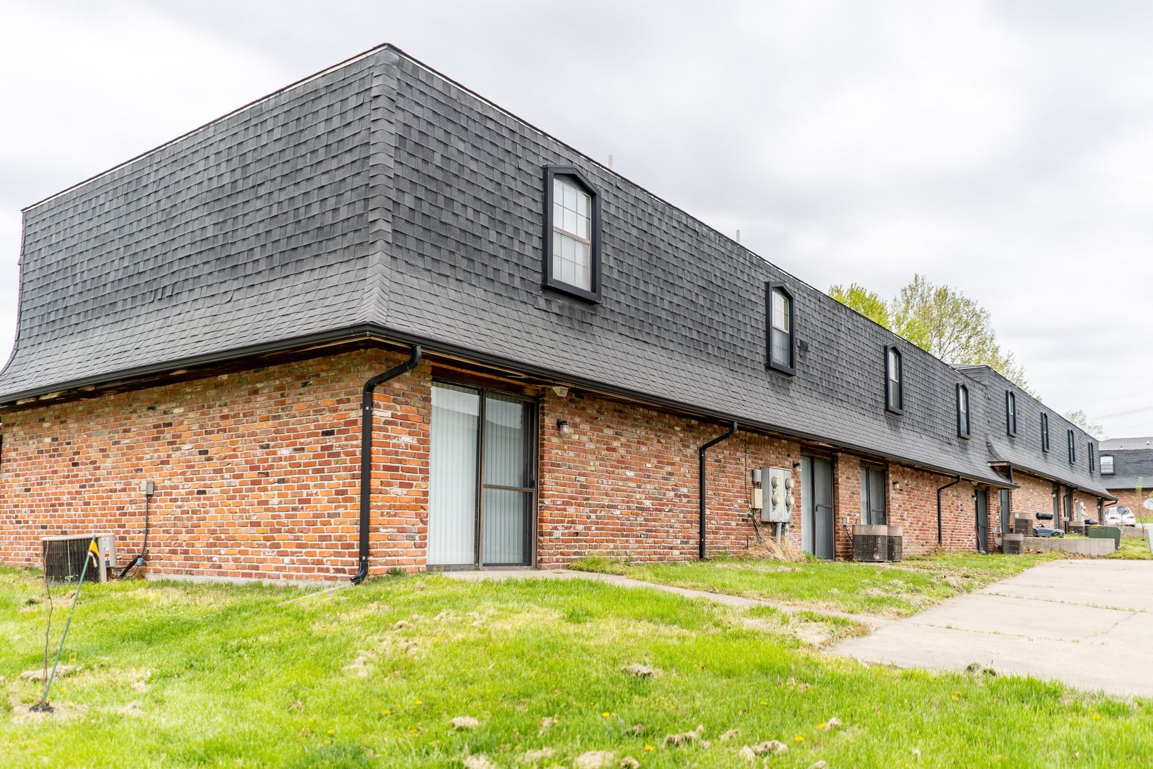 Columbia Apartment: 2808 Jacobs Place