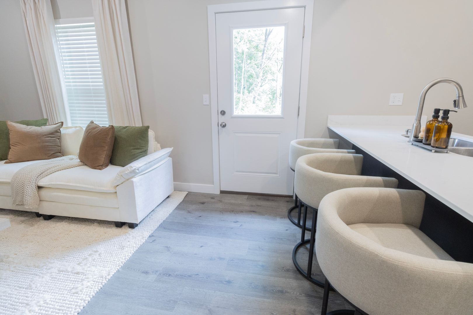 Brand New Modern Construction 3 Bed + 2.5 Bath Home 9 of 12