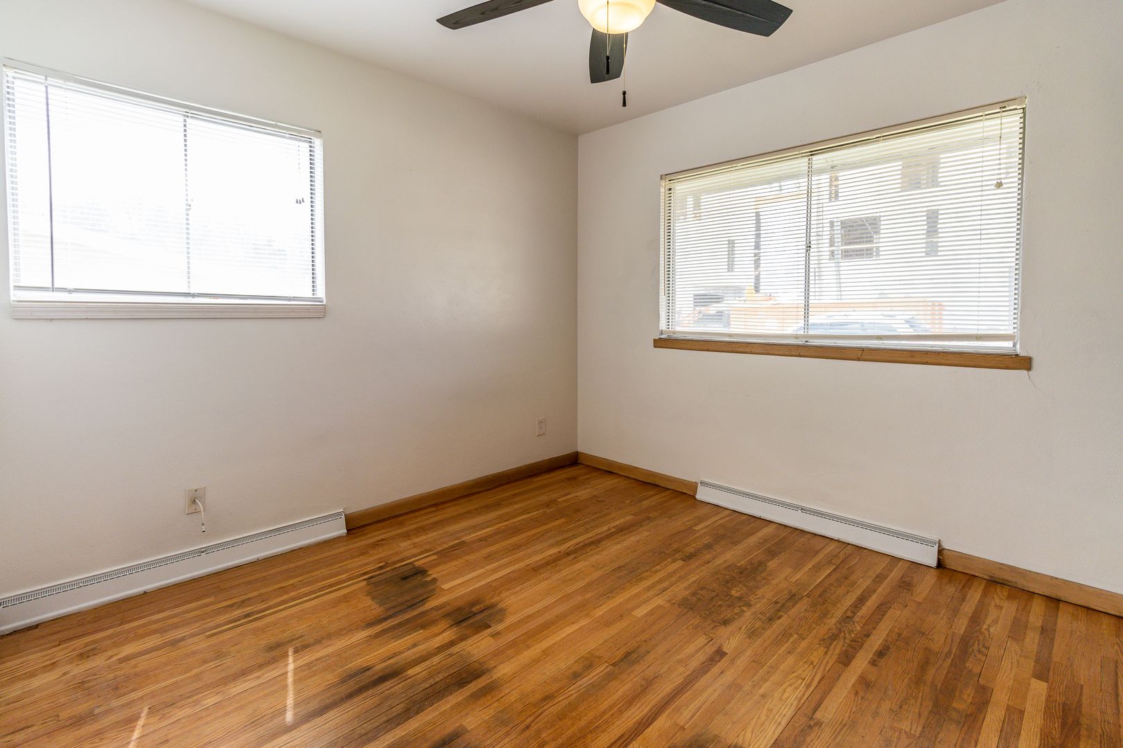 Columbia Apartment: 2-4 Fyfer Pl.