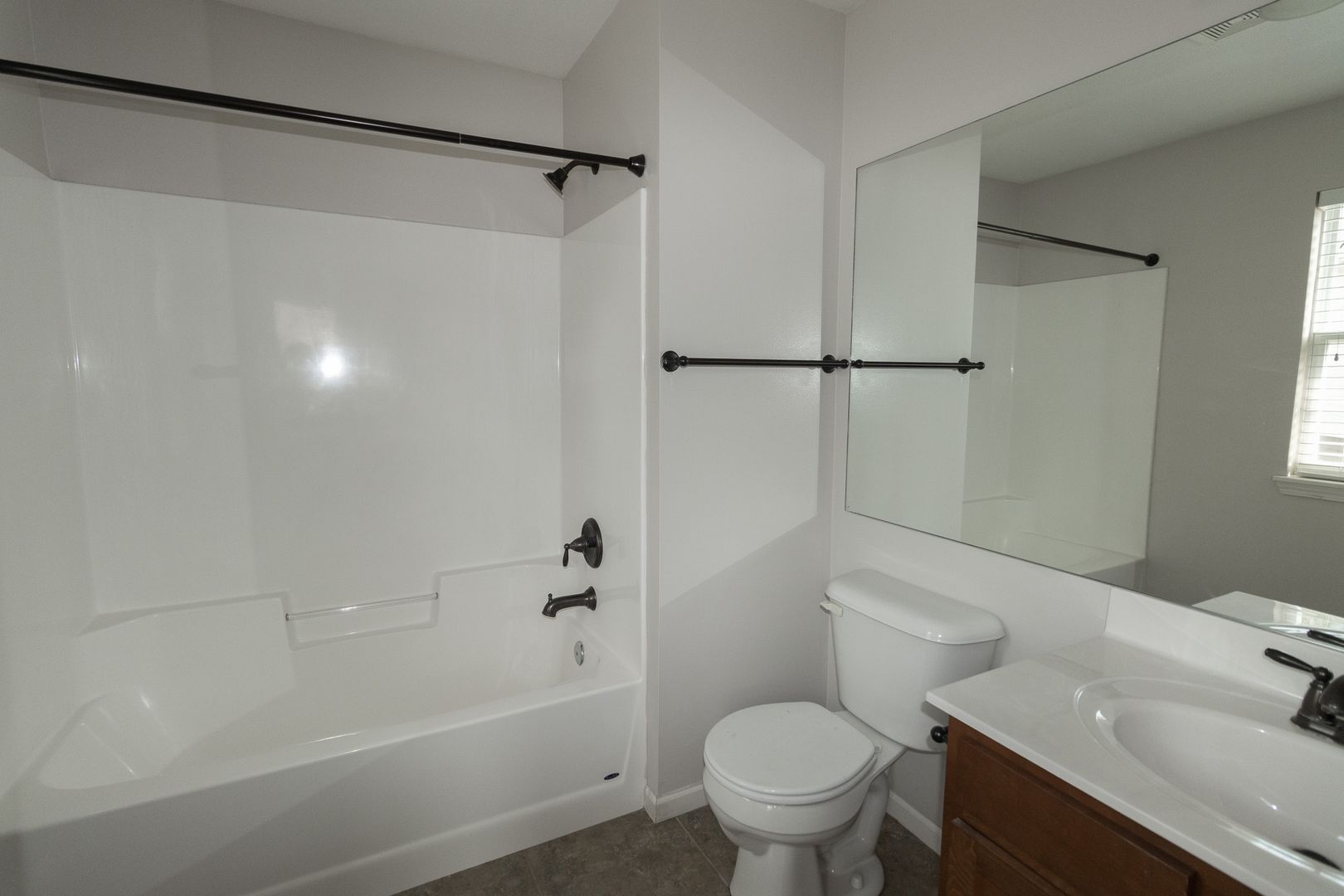 2 Bed 2.5 Bath Luxury Cottage 3 of 12