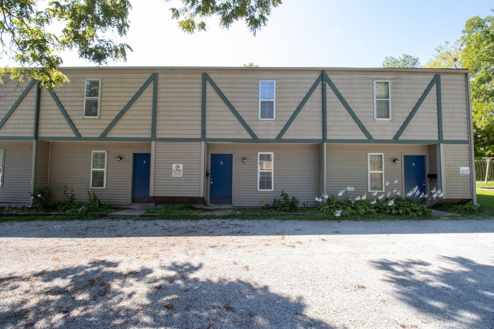 Columbia Apartment: 713 N. Ann St.