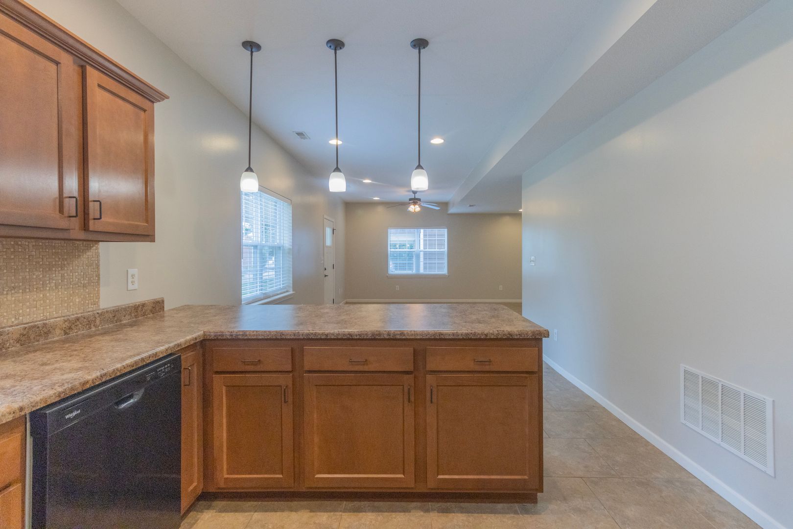 2 Bed 2 Bath Luxury Cottage 38 of 40