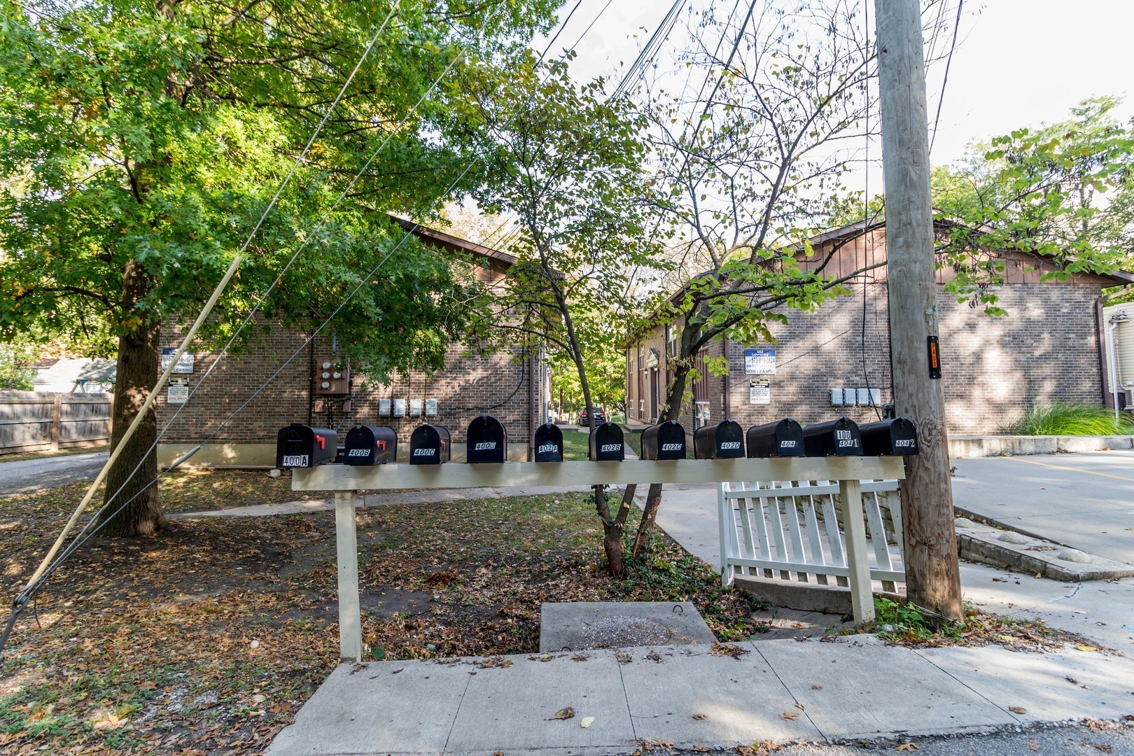 Columbia Apartment: 402 Lawrence Place