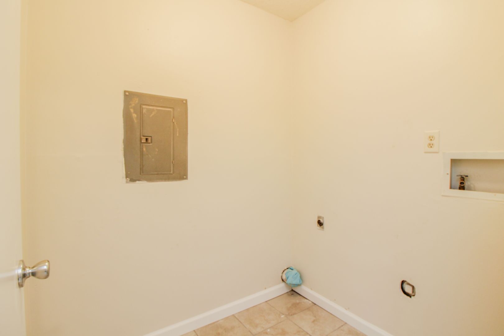 Columbia Apartment: 2811 Mexico Gravel Road