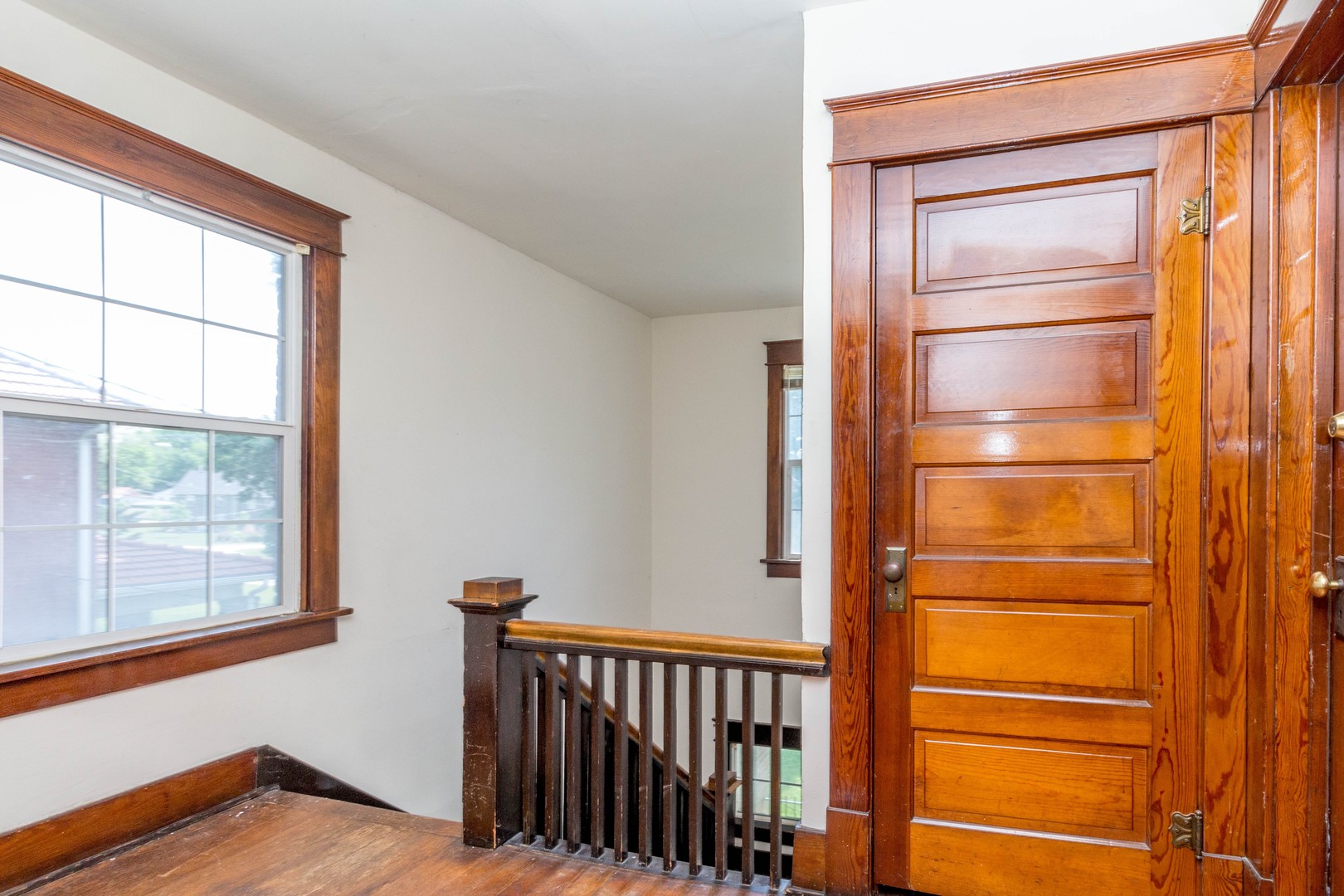 Columbia Apartment: 1317 Paris Road