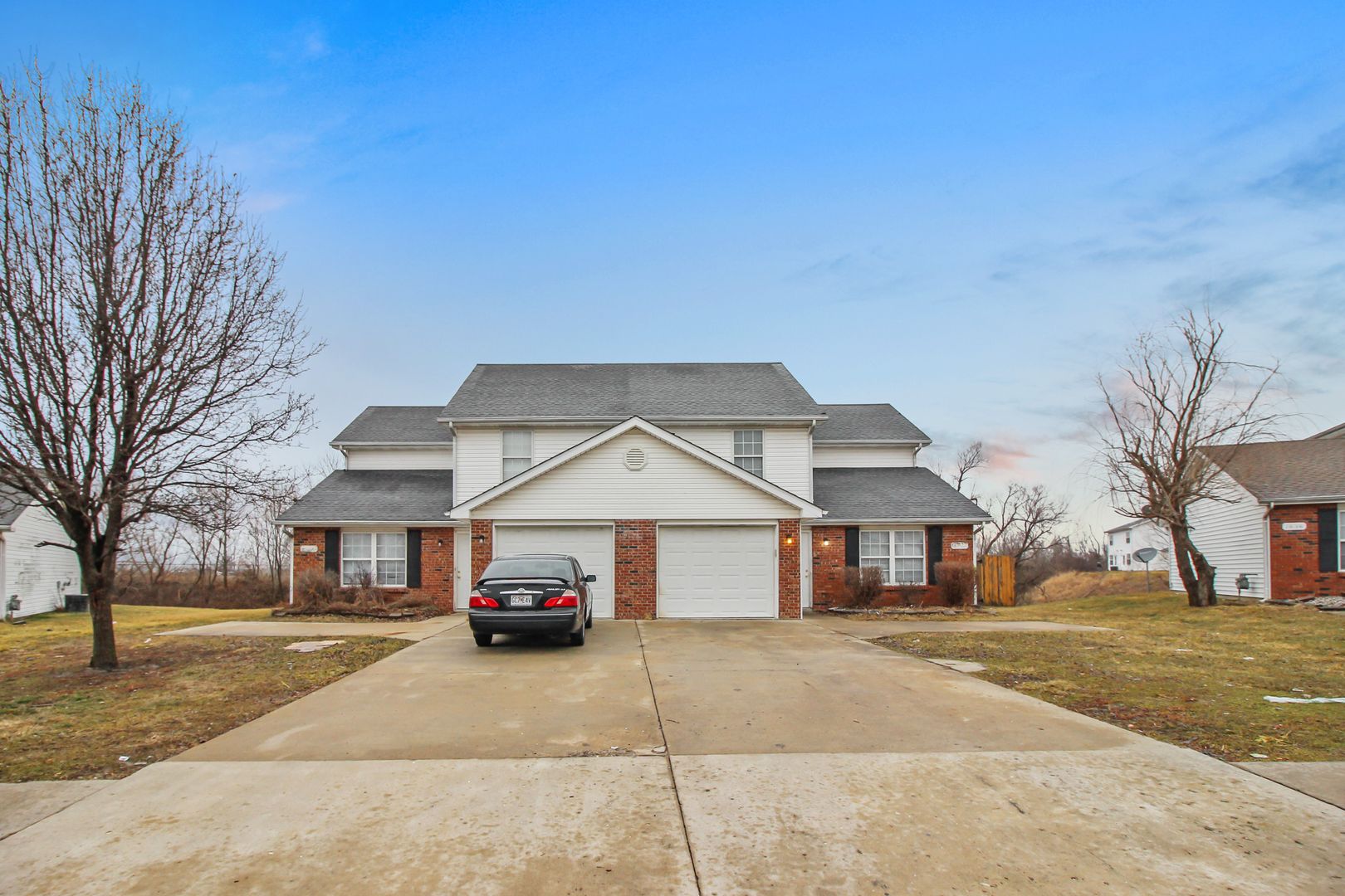 Columbia Apartment: High Quest